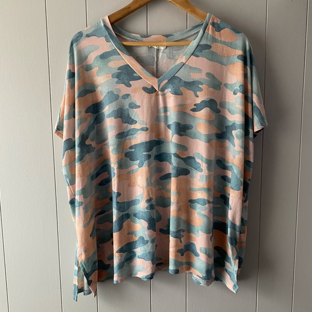 HOPELY oversized pink camo shirt. Size small